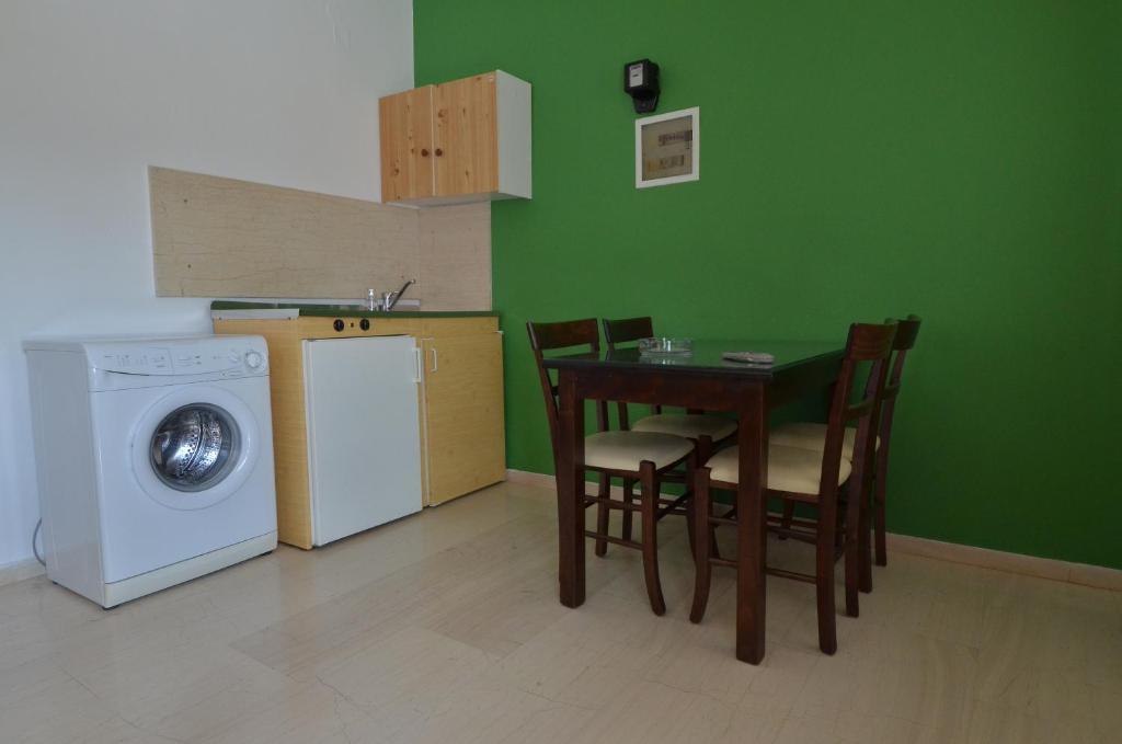 Manos Apartments Agios Nikolaos Rum bild
